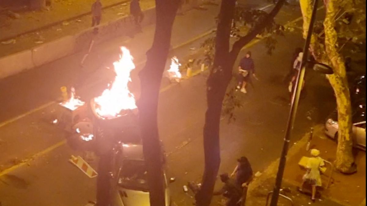 Při nepokojích v Marseille zemřel 27letý muž, kterého zasáhl gumový projektil
